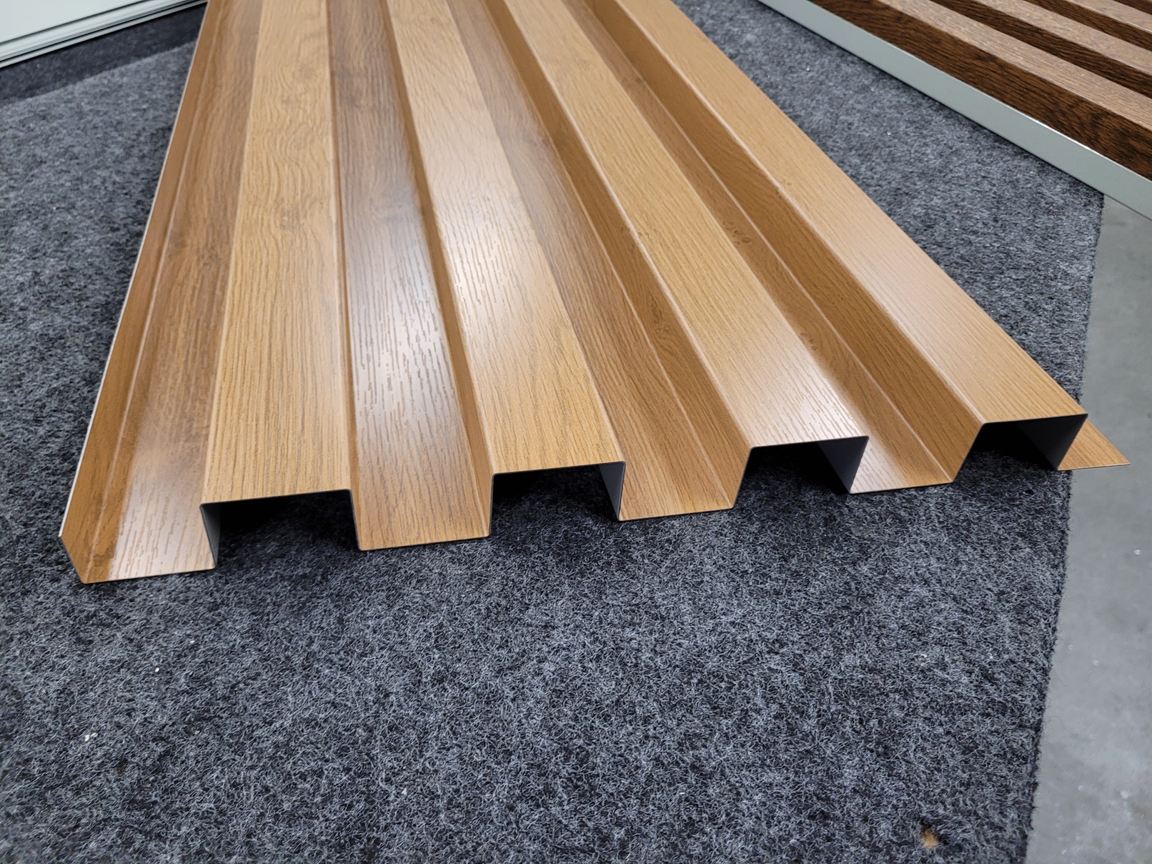 Lamele fasadowe na elewację – profil i wykończenie